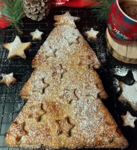 Délicieux sapin sans gluten, garni de pâte à tartiner